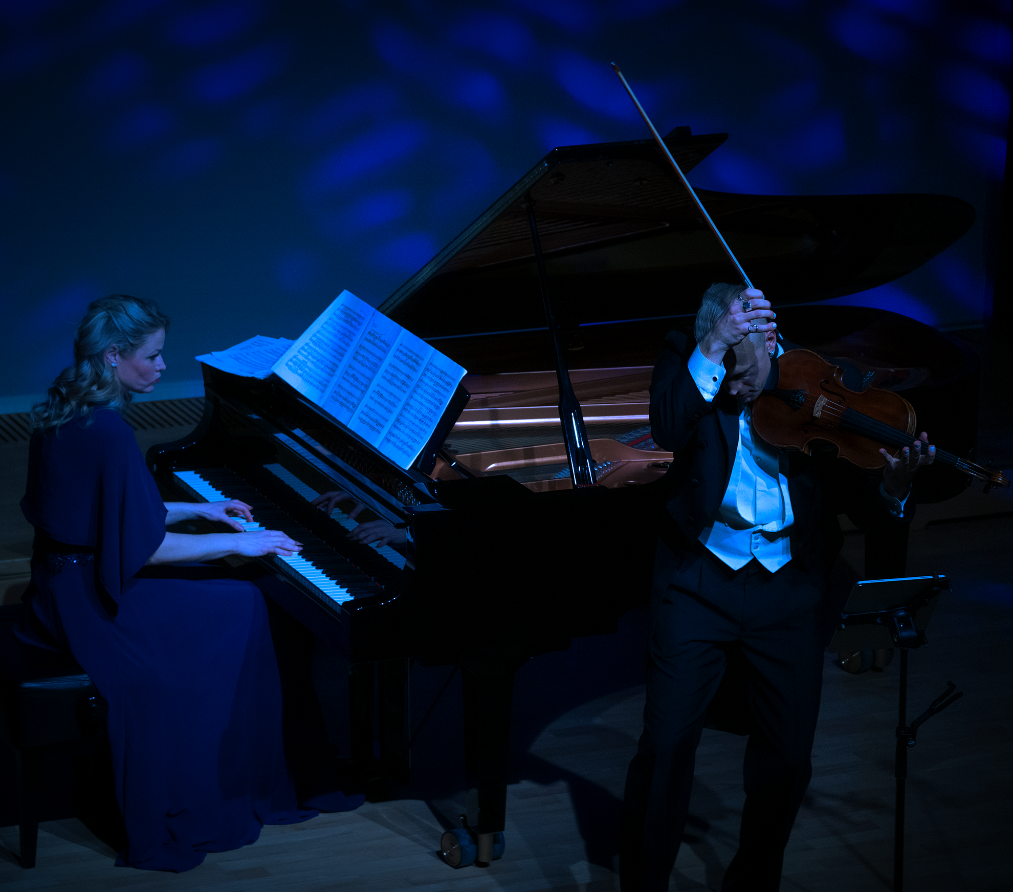 Duo Rhosia on stage